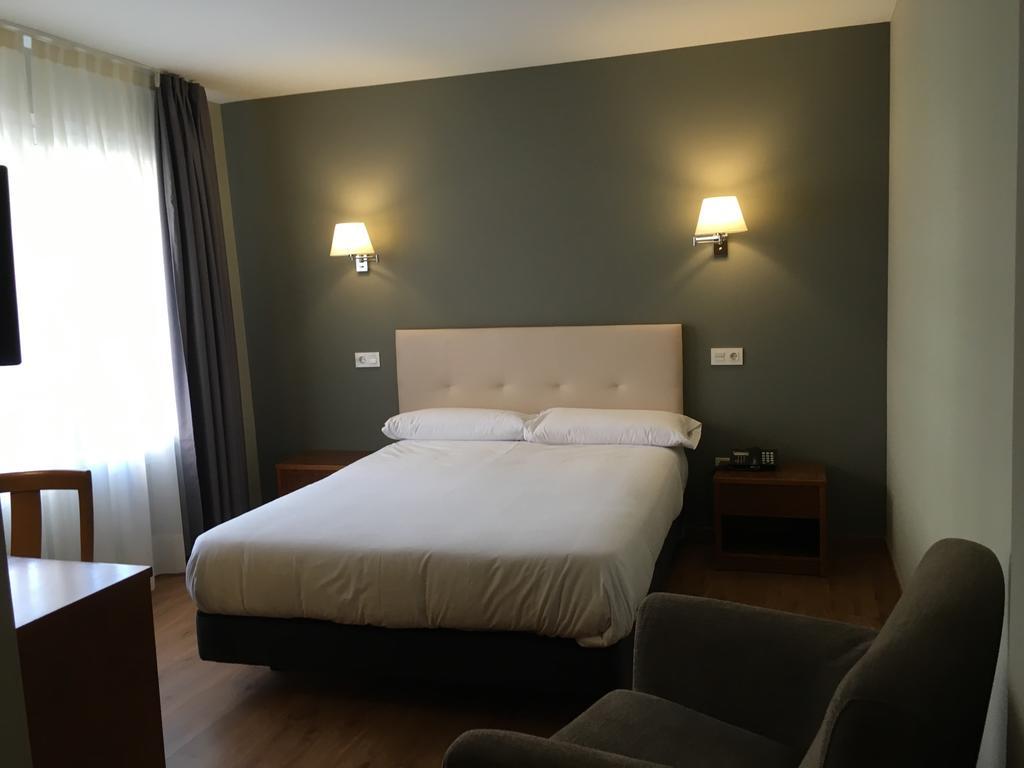 Hotel Gernika - Adults Only Exterior photo