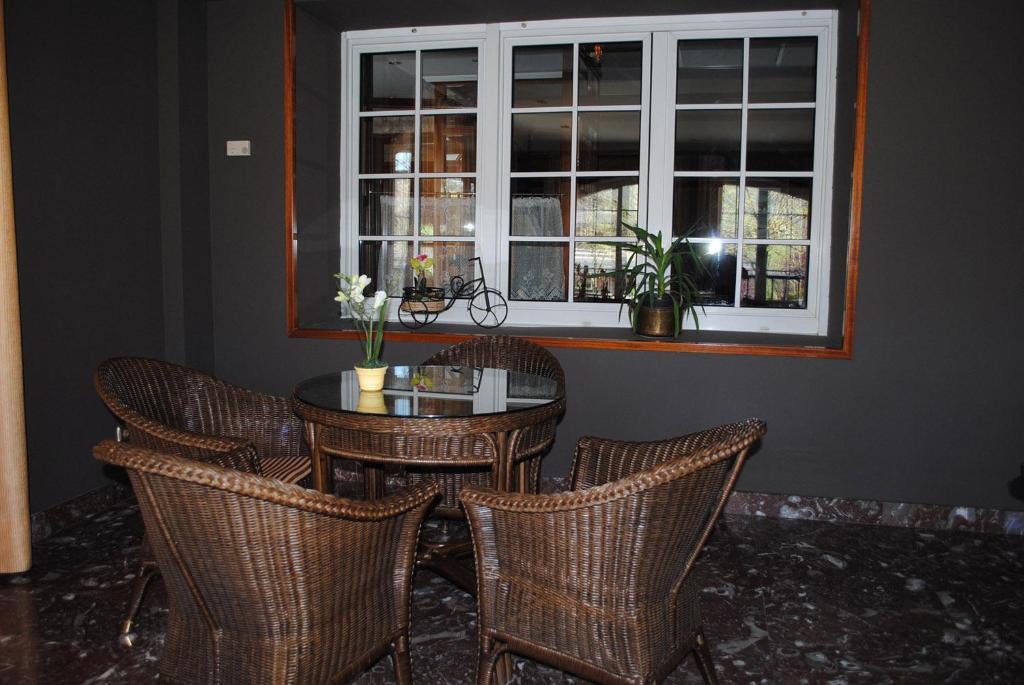 Hotel Gernika - Adults Only Exterior photo