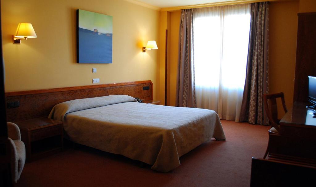 Hotel Gernika - Adults Only Room photo